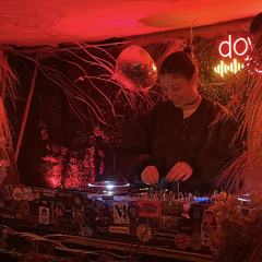Mica Onzari Techno Set - Septiembre 2024