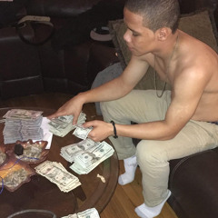 Money motivated 2 LuGuel Ft MaccSmoke