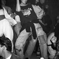 Art Hoes Gettin Jiggy At The Function