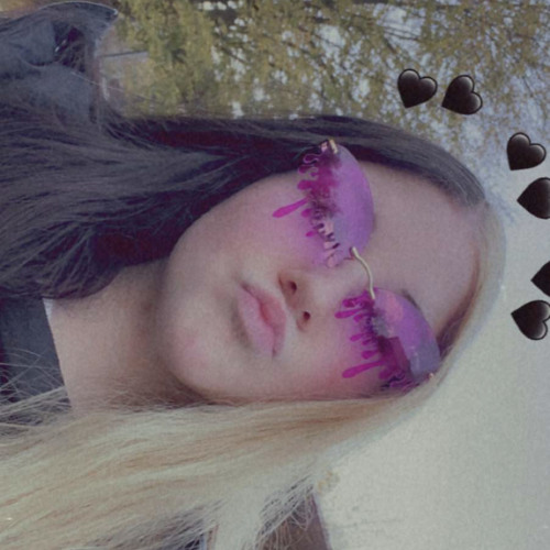 Lunakorpz-Pop that pussy 👉🏻👌🏻