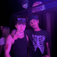 x rated Xlift up ur skirt