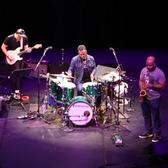 Nate Smith & Kinfolk - Square Wheel (Berklee Performance Center)