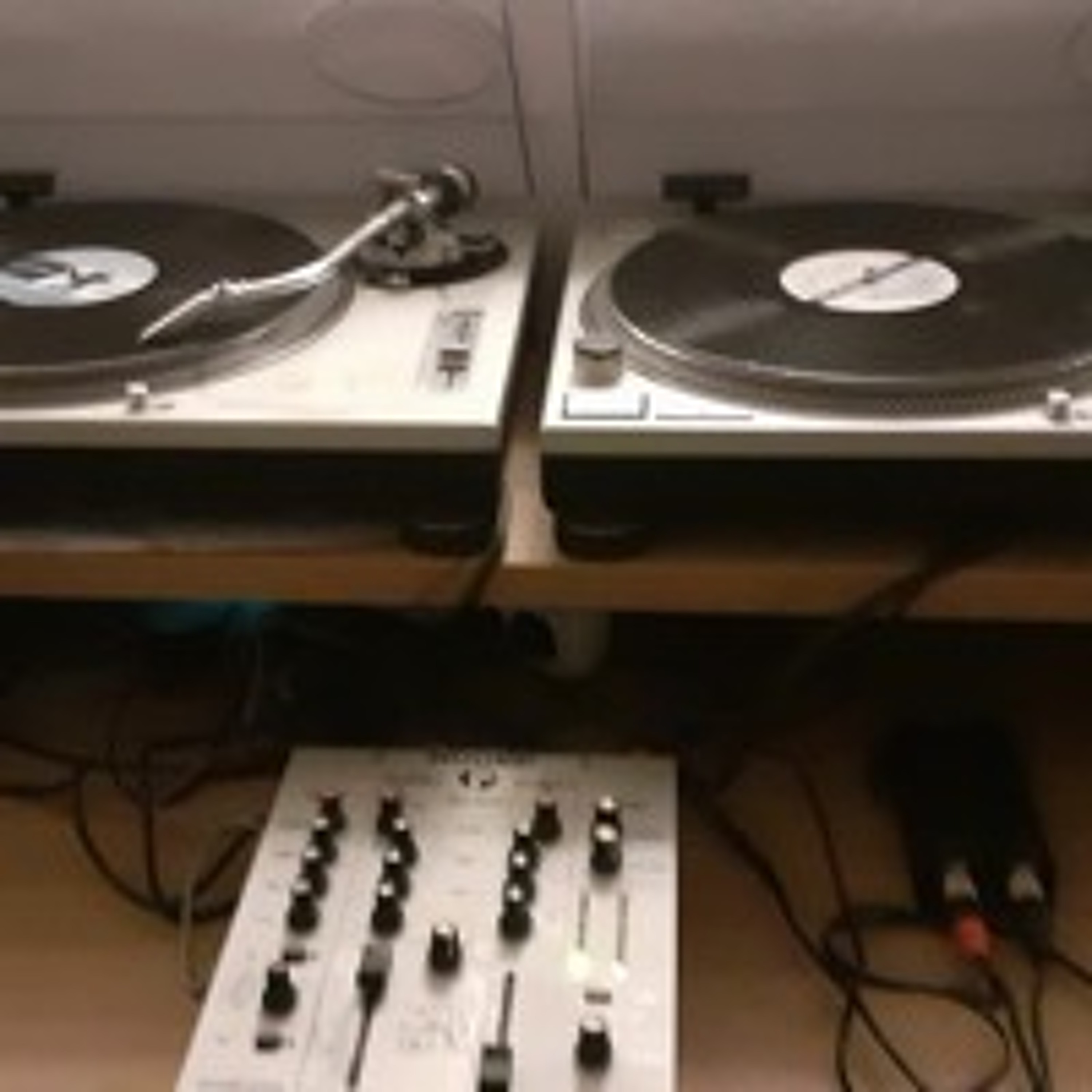 DJ Matthias (BELGIUM)- Vinylsets & Productions