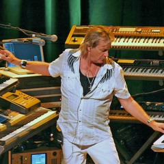 Geoff Downes Topgraphic Drama Feature