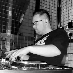 Tech House Kinda Thing
