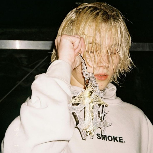 MoreMore [prod.M4D3 x virgo]