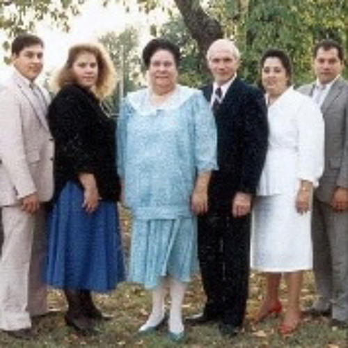 He Looked Beyond My Faults And Saw My Needs - The Smith Family