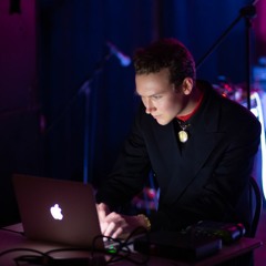 Data.Wave #26 - John-Robin Bold Live Performance