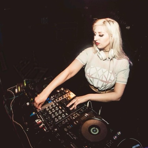 Select Radio - Gem Precious Interview and Guestmix - tasha.mp4