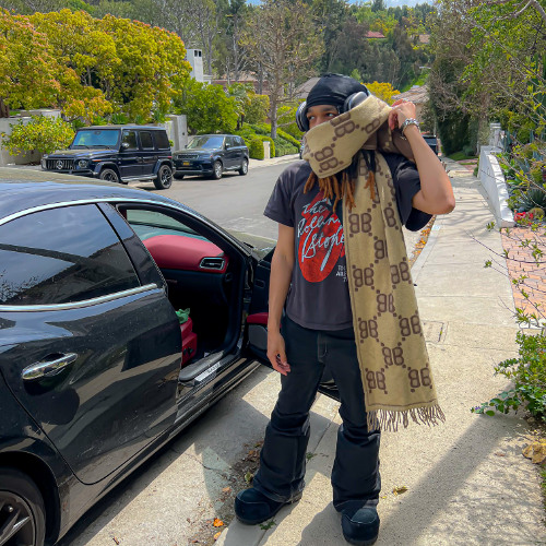 chase ya (prod. gimmeaspud, spectric)