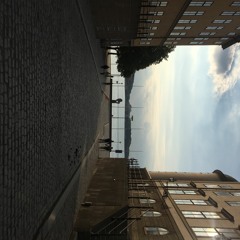 Jag Vet Att Bortom Det Jag Dunkelt Anar