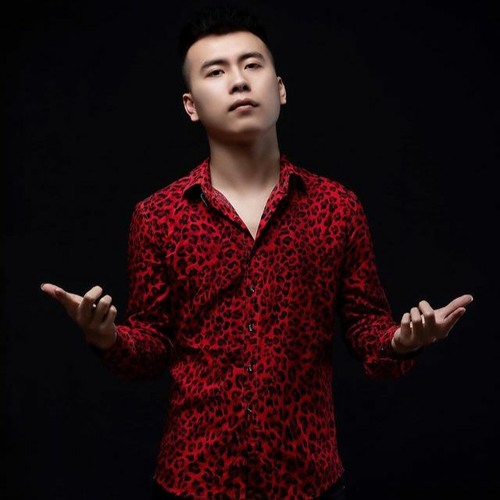 Give It Up To Me - Phi Thành