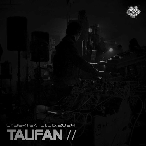 Taufan live @ CyberTek - Landbouwbelang - Squatting is the Future