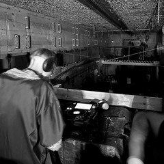 Und.Er Radioactive Rave - Kabjak ("The Owner is here" interrupted set)