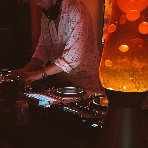 17 Virgins / Wait What's In This? Camp Fundraiser @ Lighthouse - 07/27/24