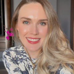 Crafting a Personal Narrative that Stands Out with Ellin Lolis