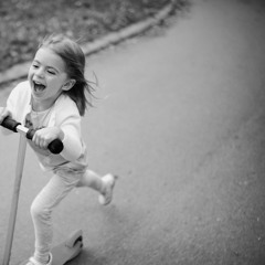 Scooting Aleece