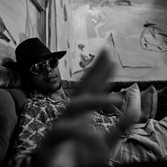 Listen to Champagne Kisses (feat. Ric Wilson, Joel Culpepper