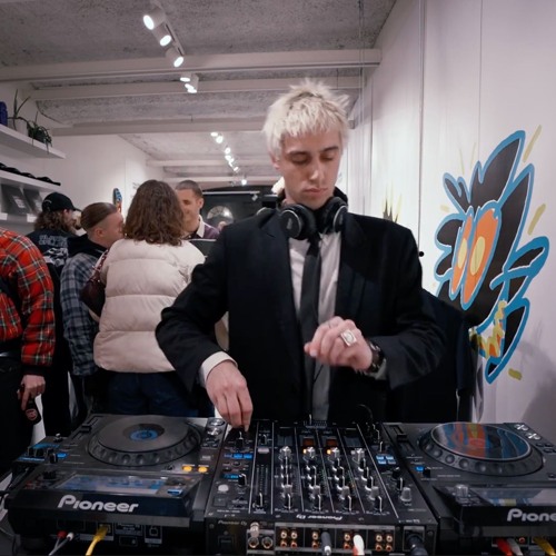 Camporeale (DJ Set) - Halfpipe Records Pop Up Store @ Element Store