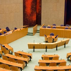 de vergadering van de tweede kamer is op dit moment geschorst type beat