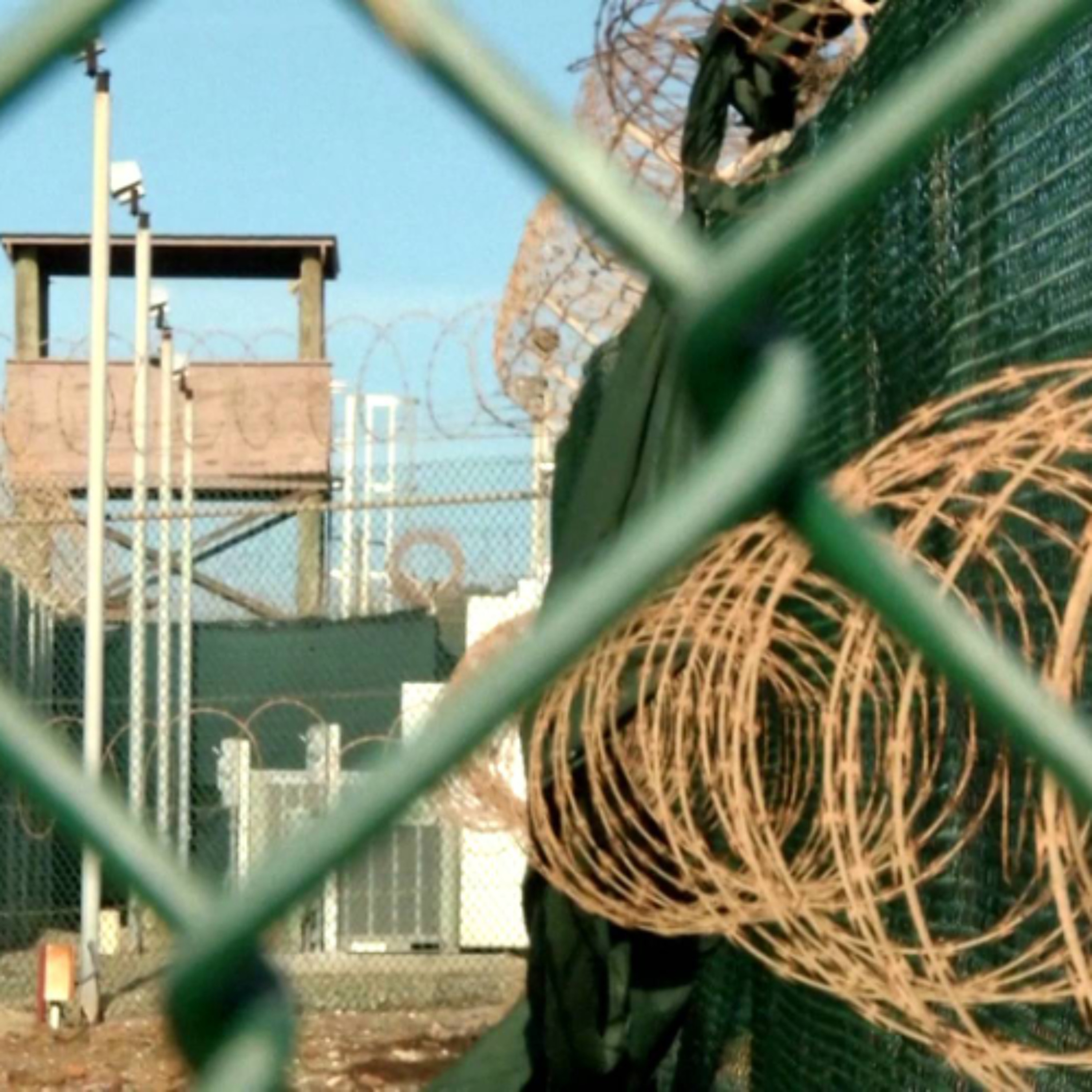 ¿Quieren ahorrar dinero de los contribuyentes estadounidenses? Cierren Guantánamo episode artwork