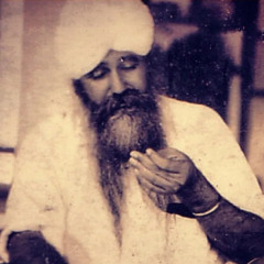 ਤਿਨਾ ਗੁਰਸਿਖਾ ਕੰਉ ਹਉ ਵਾਰਿਆ ਜੋ ਬਹਦੀਆ ੳਠਦੀਆ ਹਰਿ ਨਾਮੁ ਧਿਆਵਹਿ।।