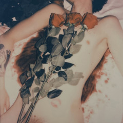 вышел покурить - колючие слезы