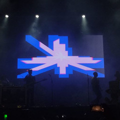 VVV [Trippin'you] - El ángel de la historia (grkzk remix)