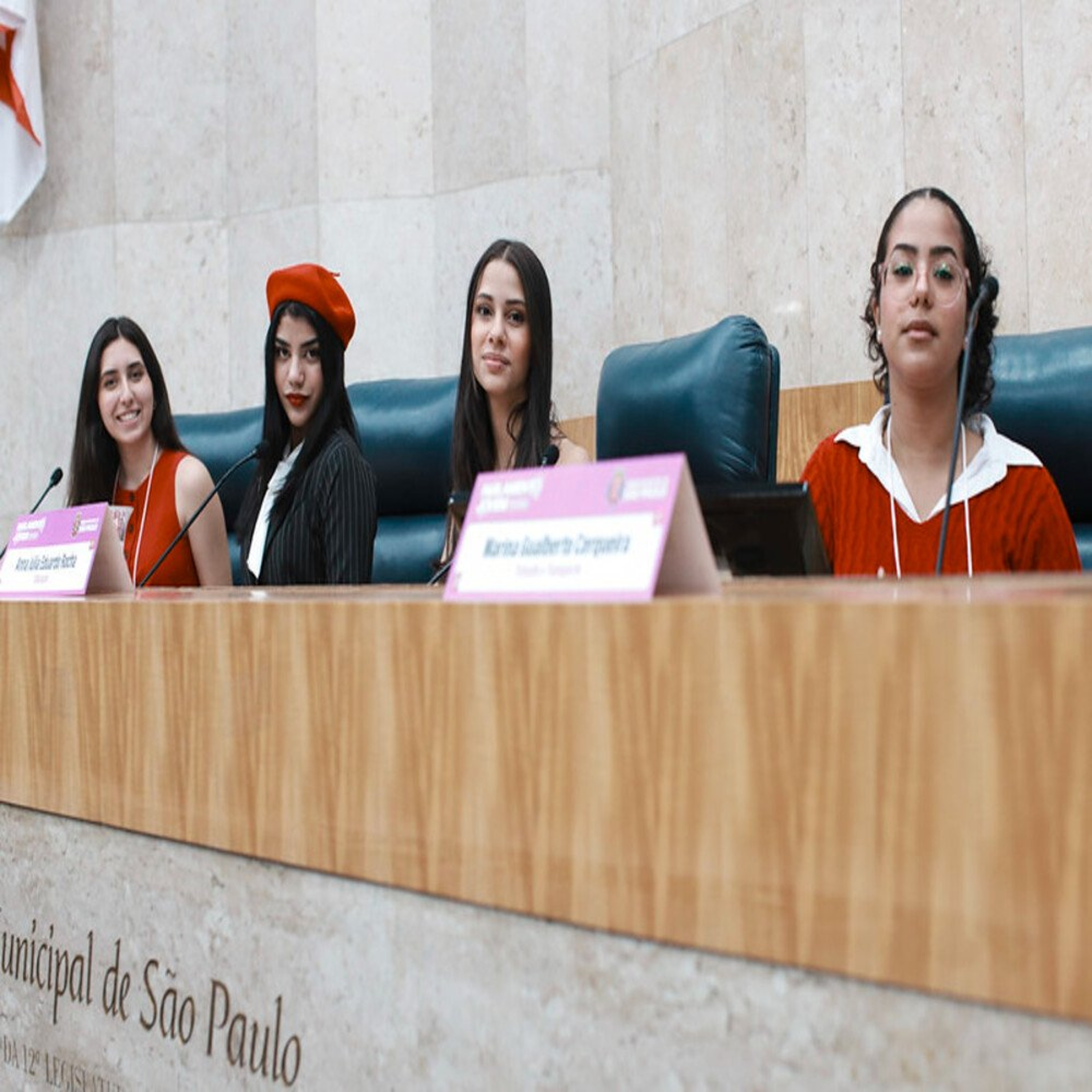 19.10.2026 = 55 PROPOSTAS FORAM APRESENTADAS NO ENCERRAMENTO DO PARLAMENTO JOVEM ENSINO MÉDIO