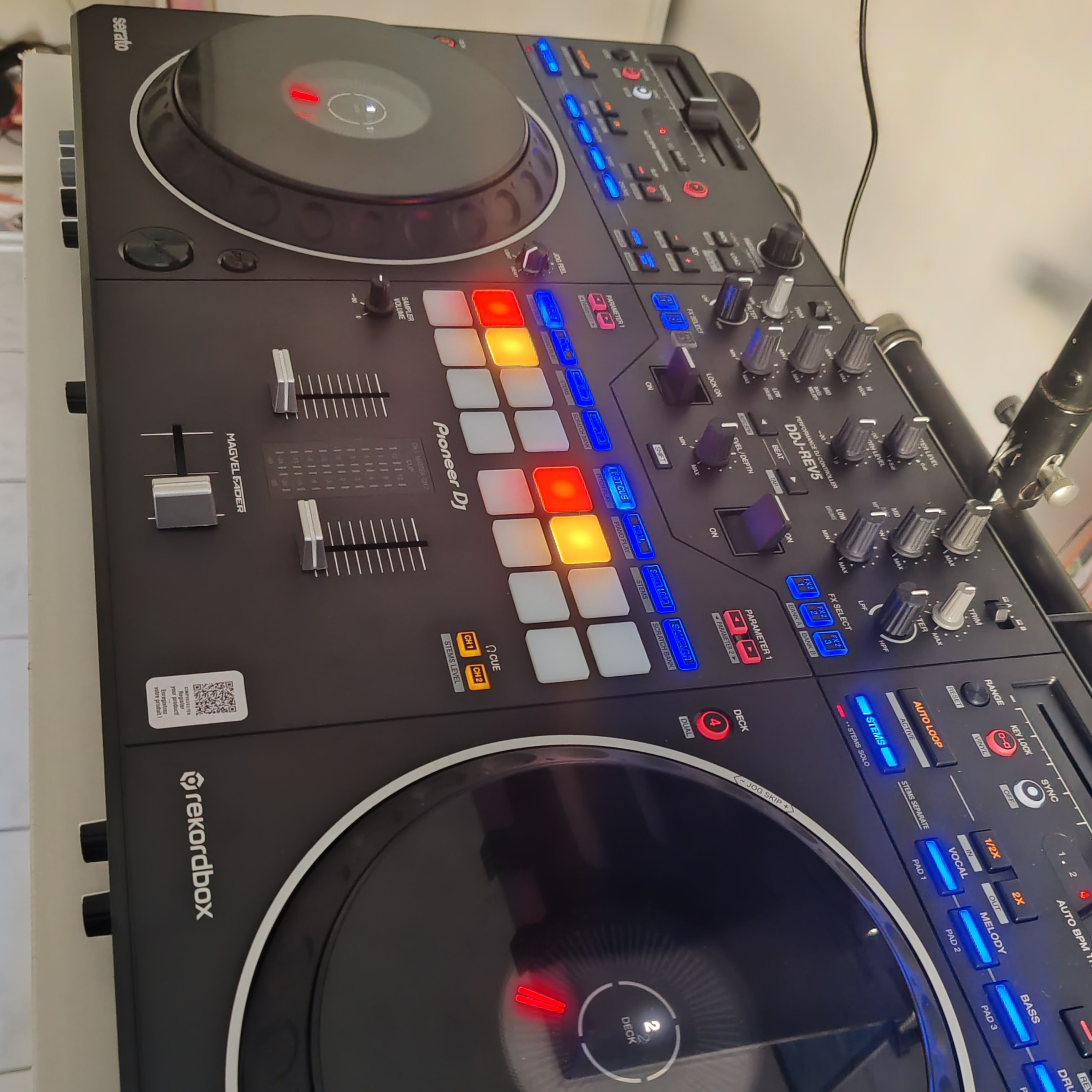 DJ JOHN 972 ☑