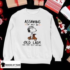 Snoopy assuming I’m just an old lady was your first mistake classic T-Shirt