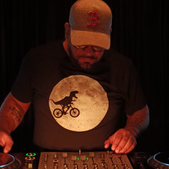 El Plvybxy presenta Dj Babatr