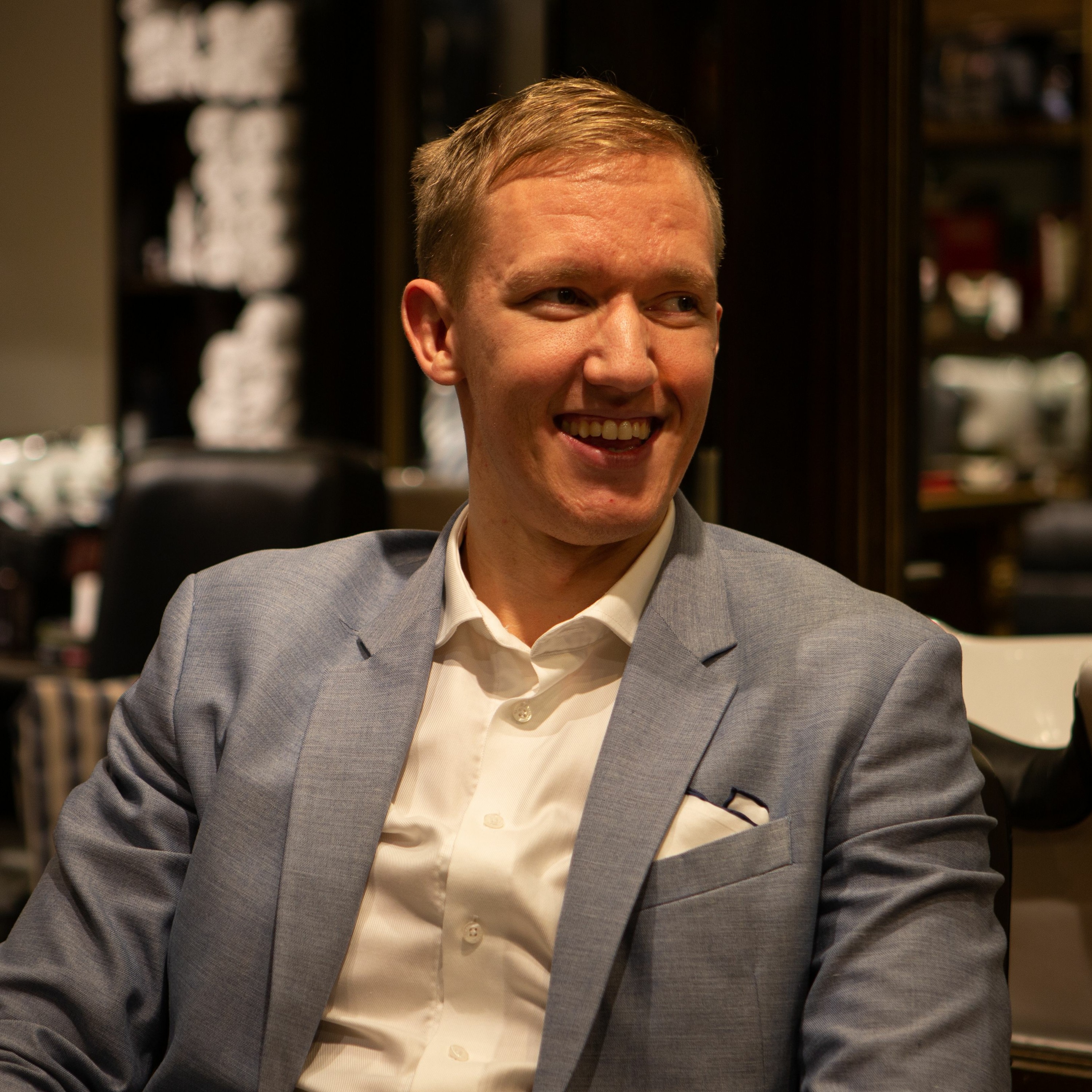 Nimed müügitahvlil #6: Avang ehk kuidas kliendiga kontakt luua