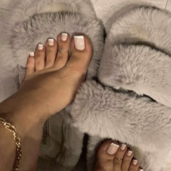 I like getting footjobs