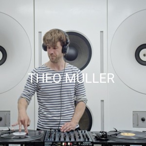 Yoyaku Instore session with Theo Muller