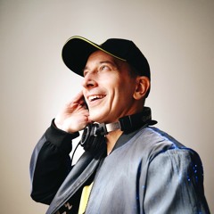 Techno Mix 2 - Louder Please