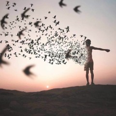 أحلى الهوى ما كان فيهِ غيابُ