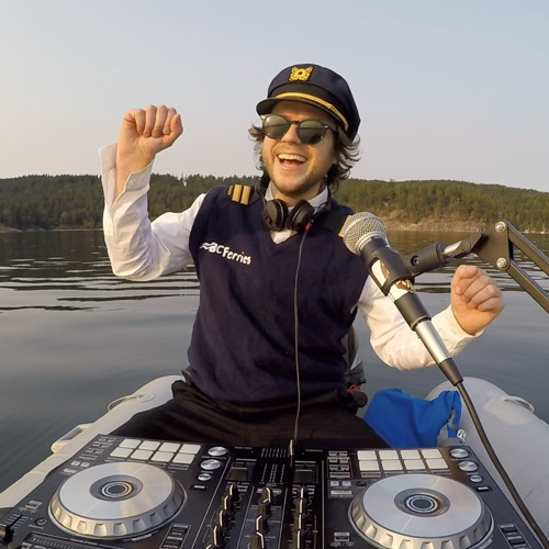Boat Stream #3 - Live from the Pacific Ocean Sept 2020