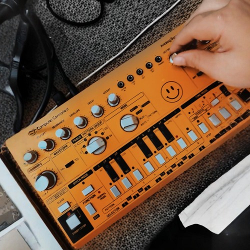 Synth Lab | Analog Experimental Sessions 1.1 [Synth + Live Looping]  1.1  by marsseia