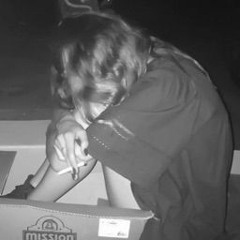 موحشة الدنيا بغيابك