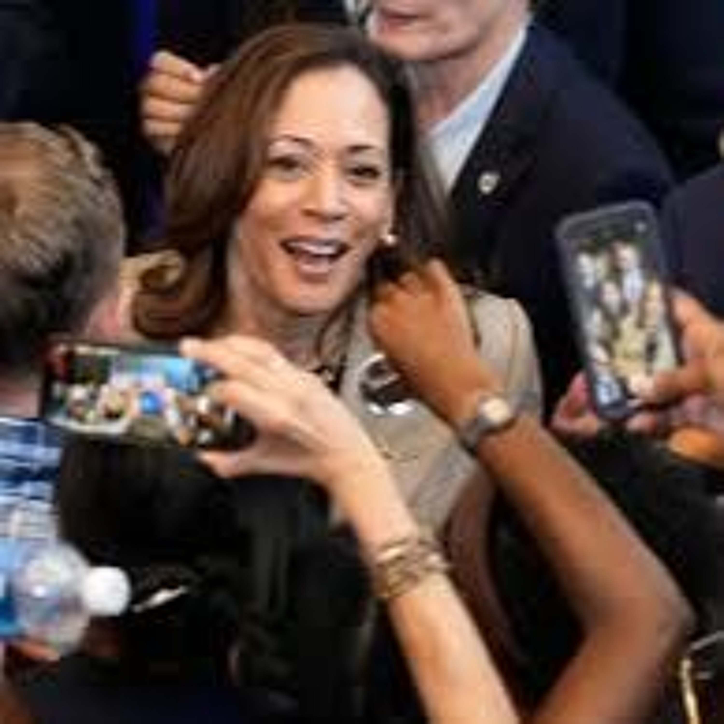 Resistance  Roundtable -- Sept. 14, 2024 -- How to Make Kamala More Progressive? episode artwork