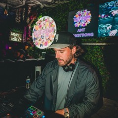 SATURDAY NIGHTS LIVE @ OVERGROWN SEEL ST - BY ANT ARMSTRONG