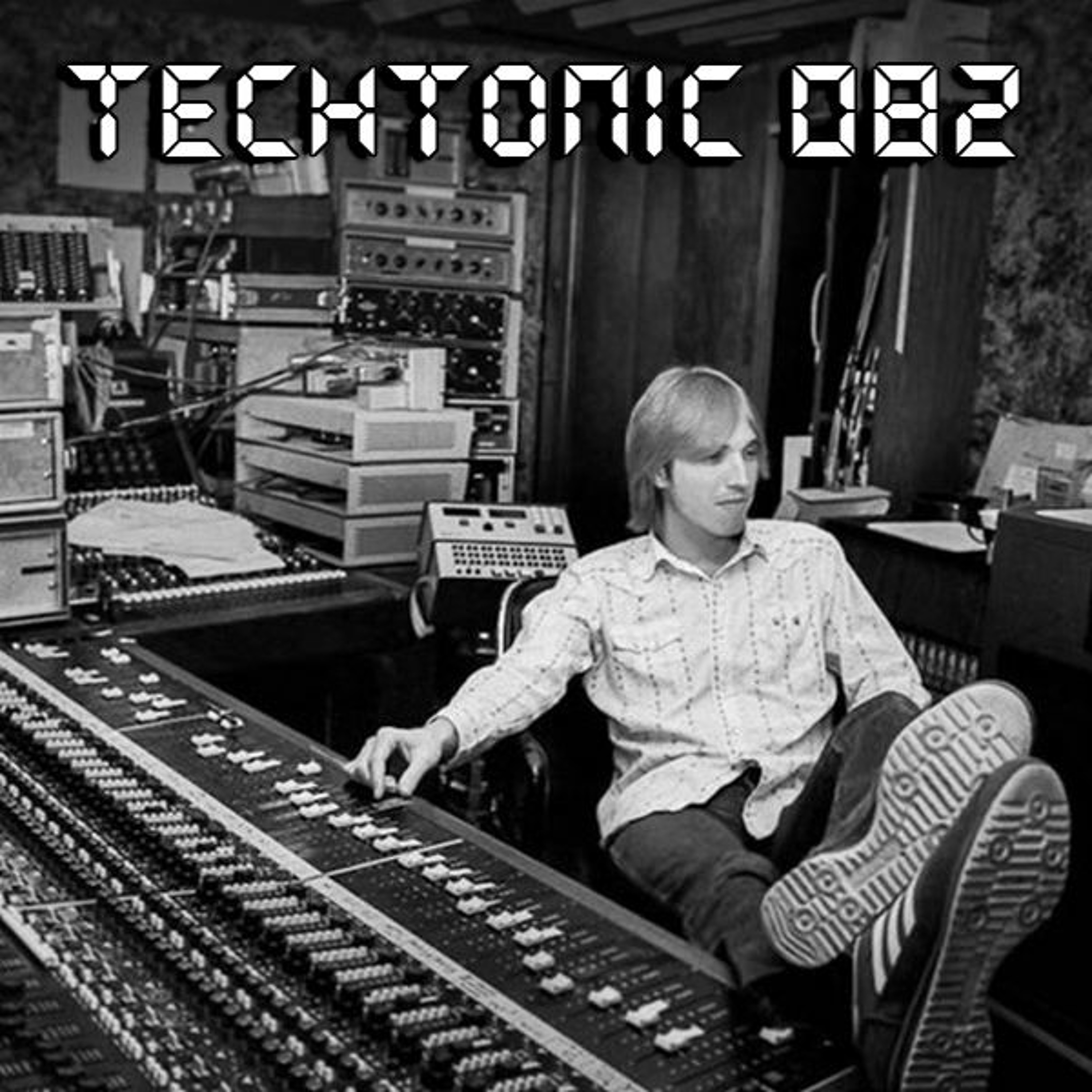TechTonic E82 'Arctic Sheets & Fields of Wheat'  Mar 2023 Techno Podcast SPECIAL GUEST **D-UNITY* episode artwork