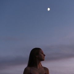 Kissing Other People - Lennon Stella