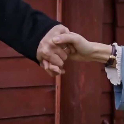 ‎⁨محبتك منحوته في خافقي نحت