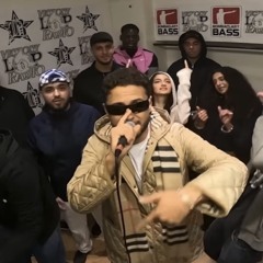 Pashanim-sie ist ein Star