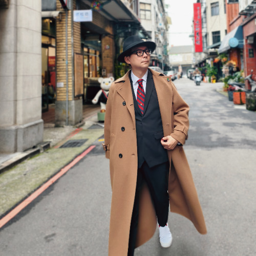 不等iPhone17 Pro蘋果這兩款型號賣光！AirPods Pro 3沒有iPhone17就少一個核心功能？Meta自爆新款智慧眼鏡直接可以看訊息！