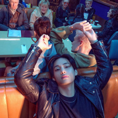 V (Kim Taehyung) of BTS- FRI(END)S 𝚜𝚕𝚘𝚠𝚎𝚍