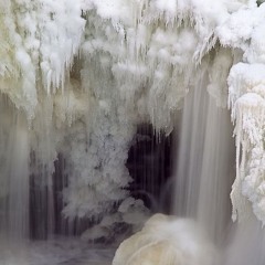 ხელნაკეთი ანგელოზი꧂  (feat. whyhaze)