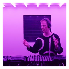 L13 @Container - Jestics - 045